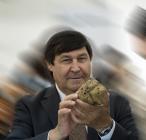  Carlo Zigante holds a truffle